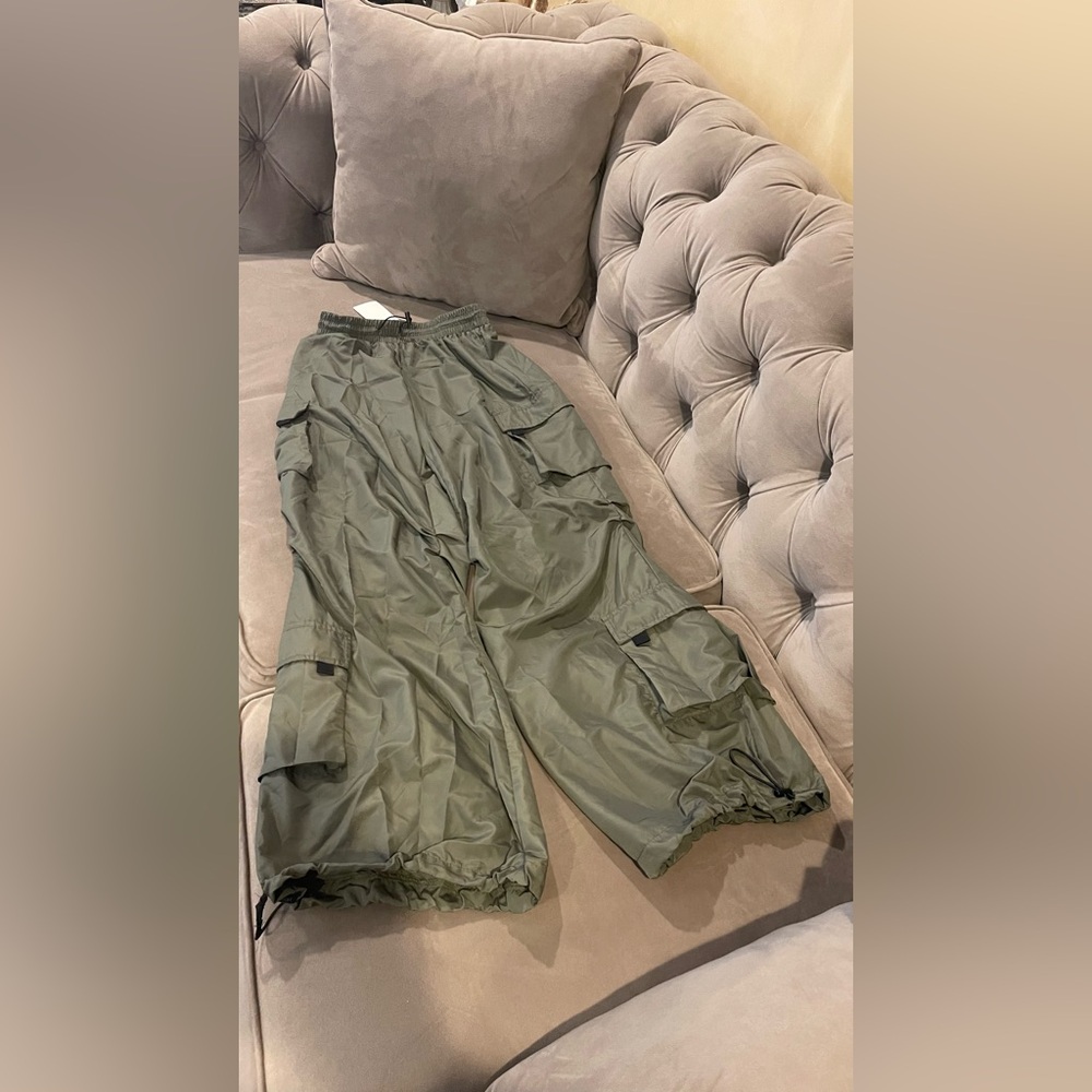 Olive Green Cargo Pants
Double pockets